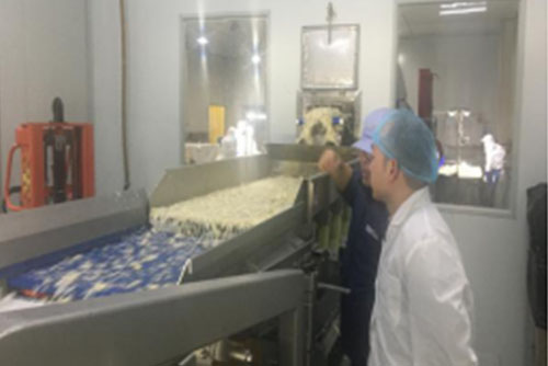 启盛公司邀请我公司相关指导专家及技术人员，对其技改项目进行指导。